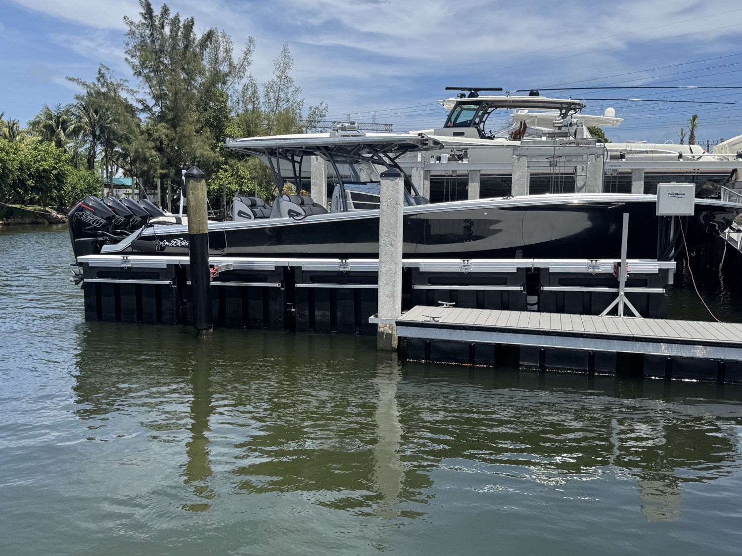 Floating Lifts (Tide Rider)